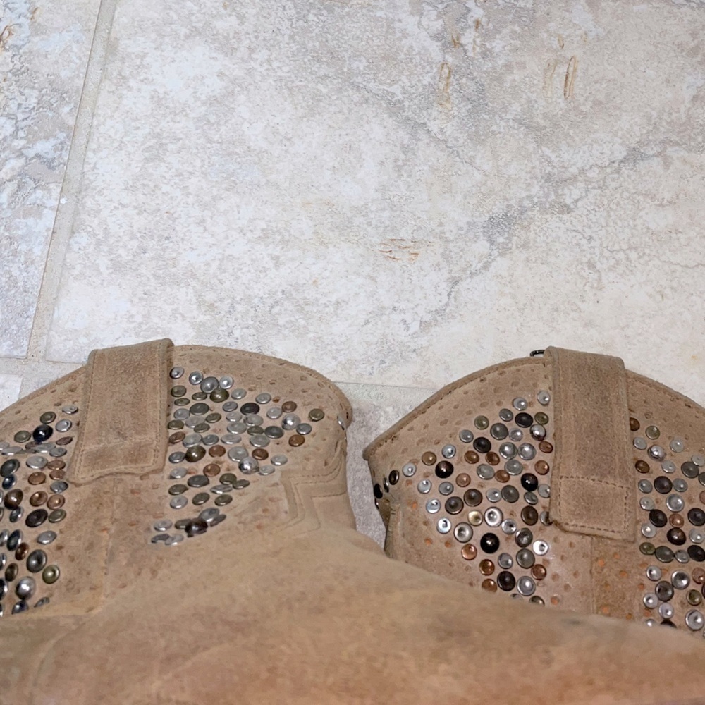 Frye Deborah Studded Bling Distressed Studded Western Boots Ankle Booties - Picture 7 of 8